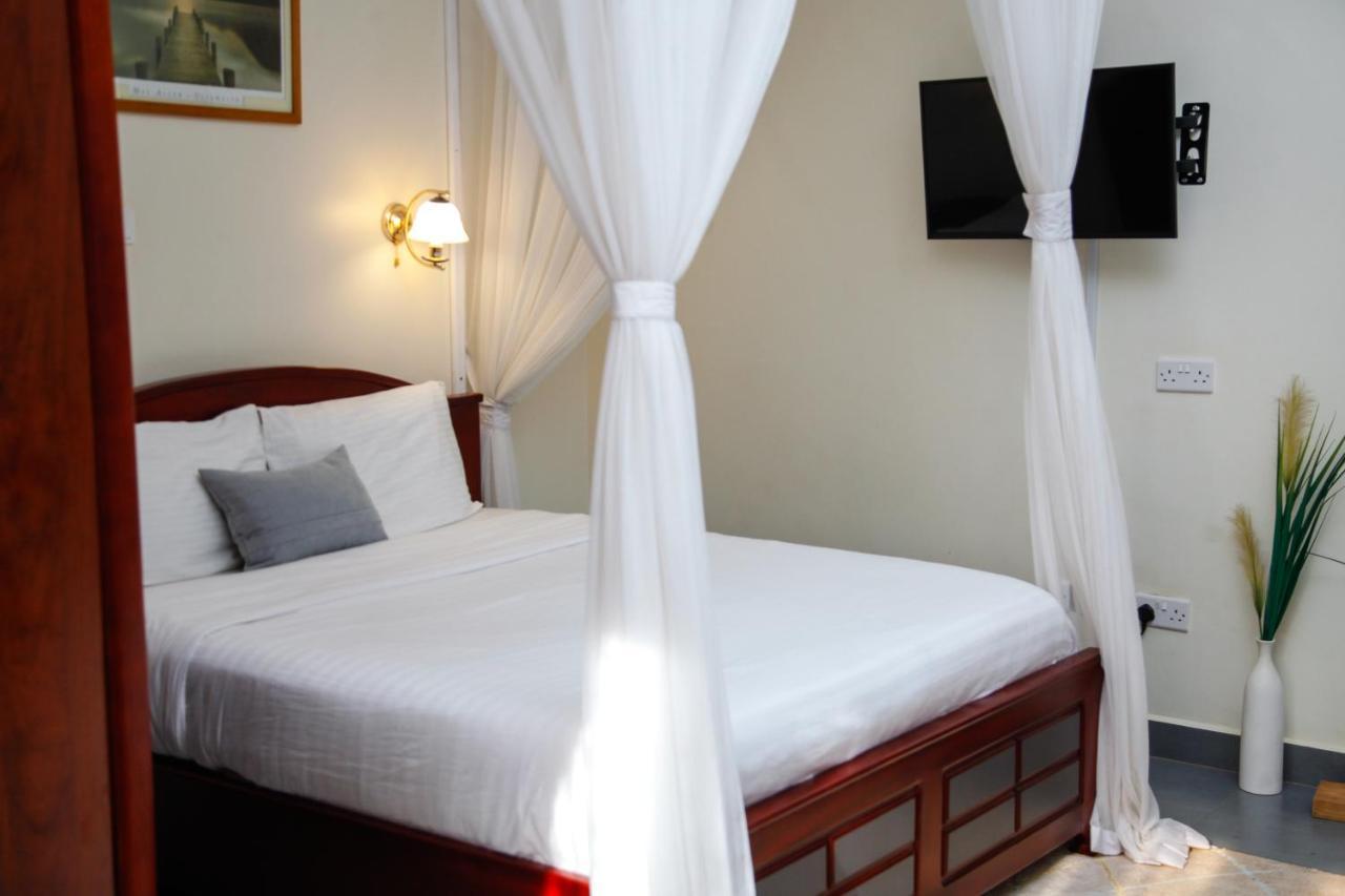 Fred And Winnie Bnb Кампала Экстерьер фото